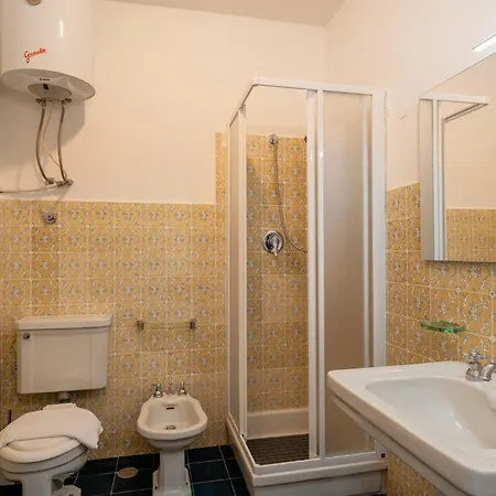 Villa Escalina With Private Beach And A/c *