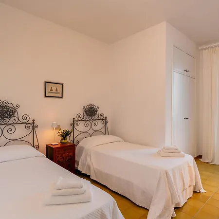 ヴィラ Escalina With Private And A/c マルチャーナ・マリーナ